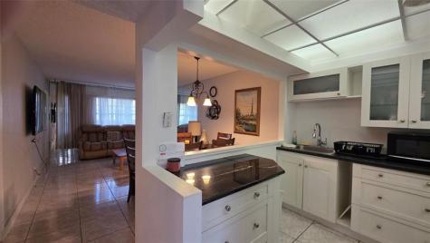 5111 W Oakland Park Boulevard Lauderdale Lakes FL 33313