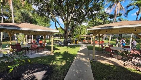 5111 W Oakland Park Boulevard Lauderdale Lakes FL 33313