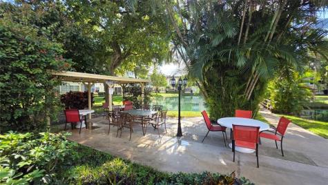 5111 W Oakland Park Boulevard Lauderdale Lakes FL 33313