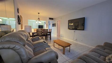 5111 W Oakland Park Boulevard Lauderdale Lakes FL 33313