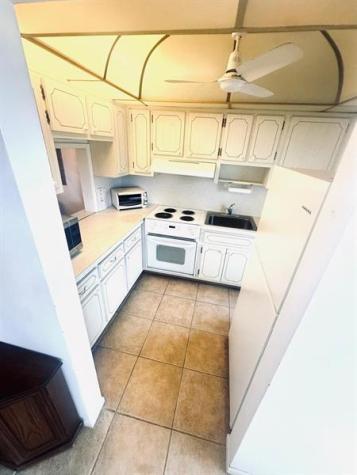 2050 NE 39th Street Lighthouse Point FL 33064