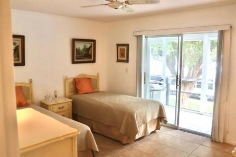 2050 NE 39th Street Lighthouse Point FL 33064