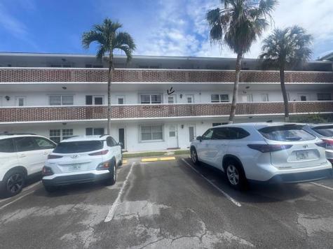 2050 NE 39th Street Lighthouse Point FL 33064
