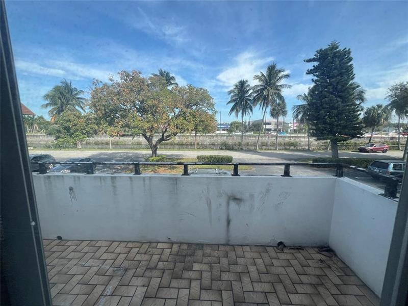 230 SW 1st Street Pompano Beach FL 33060