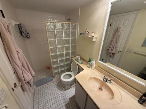 425 SE 11th Terrace Dania Beach FL 33004