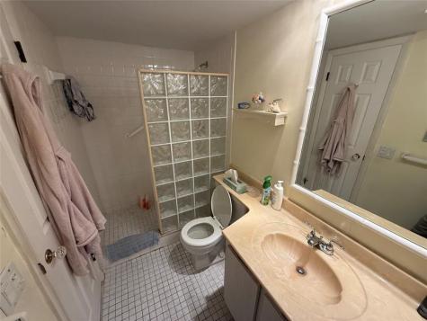 425 SE 11th Terrace Dania Beach FL 33004