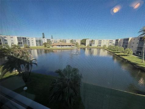 425 SE 11th Terrace Dania Beach FL 33004