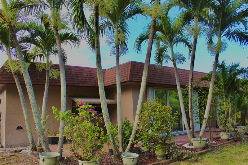 1906 Palmland Drive Boynton Beach FL 33436