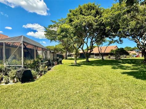 10952 Roebelini Palm Court Boynton Beach FL 33437