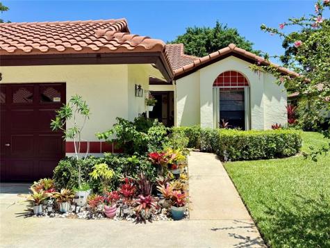 10952 Roebelini Palm Court Boynton Beach FL 33437