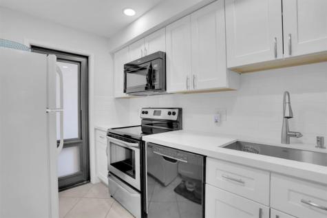 2601 NE 14th Street Causeway Pompano Beach FL 33062