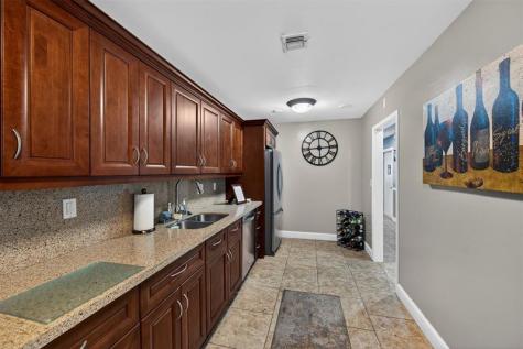 1930 NE 2nd Avenue Wilton Manors FL 33305