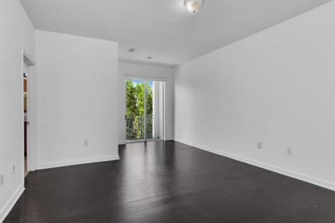 10821 NW 76th Lane Doral FL 33178