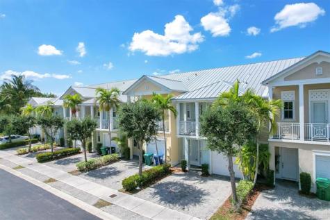 10821 NW 76th Lane Doral FL 33178