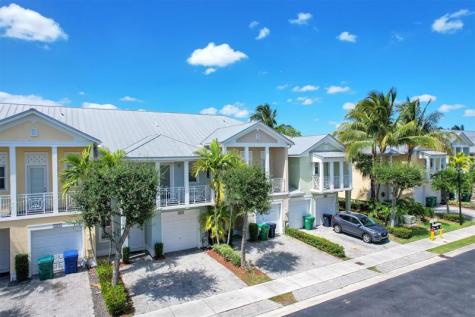 10821 NW 76th Lane Doral FL 33178