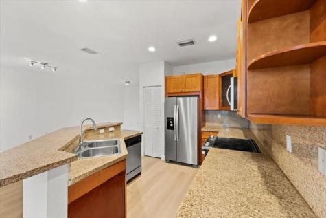 10821 NW 76th Lane Doral FL 33178