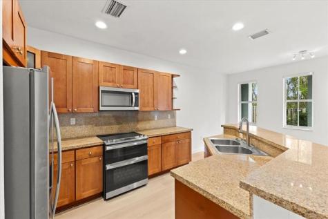 10821 NW 76th Lane Doral FL 33178