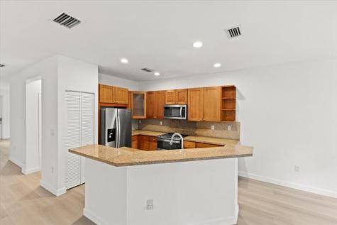 10821 NW 76th Lane Doral FL 33178