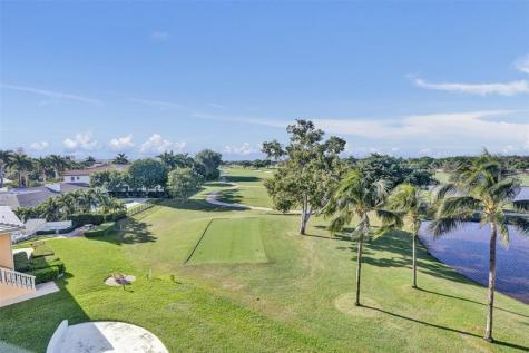 2500 NE 48 Lane Fort Lauderdale FL 33308