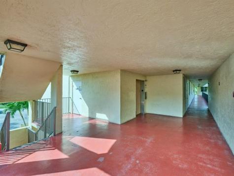 3253 Riverside Drive Coral Springs FL 33065