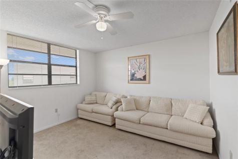 900 Colony Point Circle Pembroke Pines FL 33026