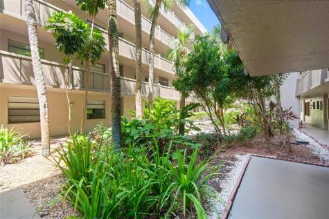 900 Colony Point Circle Pembroke Pines FL 33026