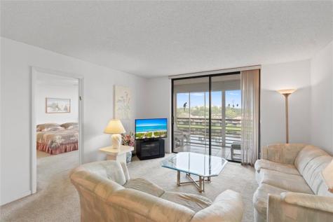 900 Colony Point Circle Pembroke Pines FL 33026