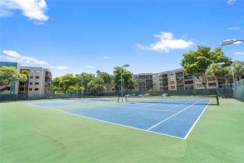 900 Colony Point Circle Pembroke Pines FL 33026