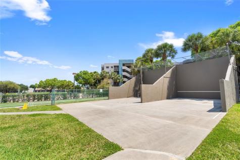 900 Colony Point Circle Pembroke Pines FL 33026