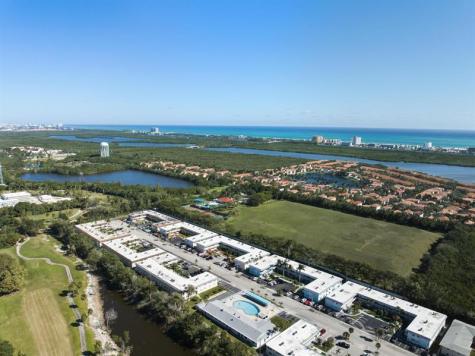 1451 N 12th Court Hollywood FL 33019