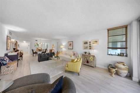 901 Cypress Grove Drive Pompano Beach FL 33069