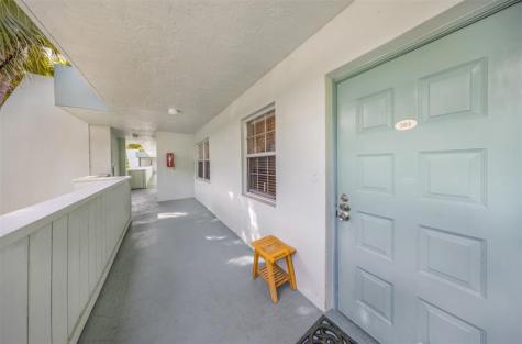 901 Cypress Grove Drive Pompano Beach FL 33069