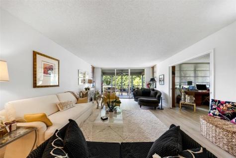 901 Cypress Grove Drive Pompano Beach FL 33069