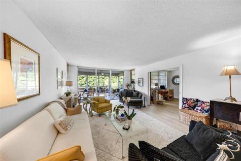901 Cypress Grove Drive Pompano Beach FL 33069