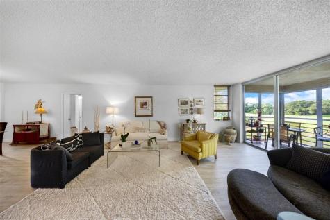 901 Cypress Grove Drive Pompano Beach FL 33069