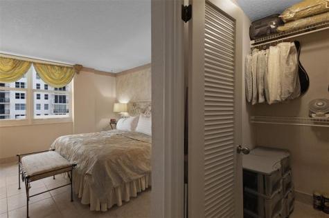 1147 Hillsboro Mile Hillsboro Beach FL 33062