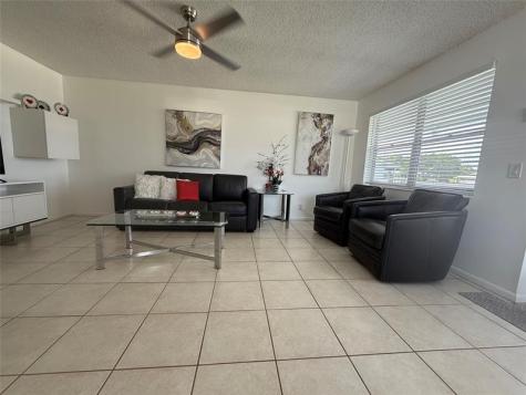 144 Farnham F Deerfield Beach FL 33442