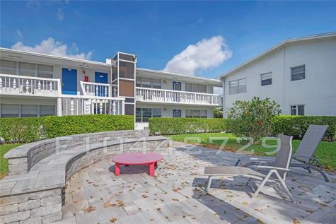 144 Farnham F Deerfield Beach FL 33442