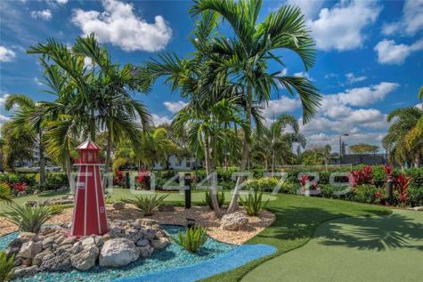 144 Farnham F Deerfield Beach FL 33442