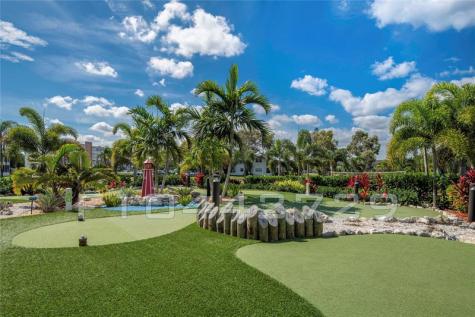 144 Farnham F Deerfield Beach FL 33442