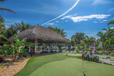 144 Farnham F Deerfield Beach FL 33442