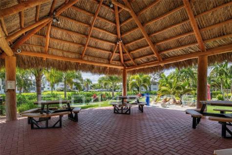 144 Farnham F Deerfield Beach FL 33442