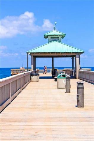 144 Farnham F Deerfield Beach FL 33442