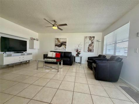 144 Farnham F Deerfield Beach FL 33442