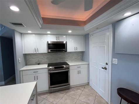 3200 NE 36 Fort Lauderdale FL 33308
