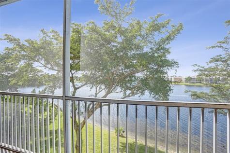 7623 Southampton Terrace Tamarac FL 33321