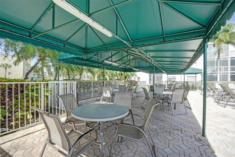 7623 Southampton Terrace Tamarac FL 33321