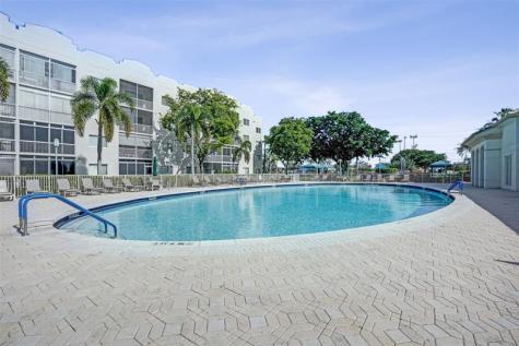 7623 Southampton Terrace Tamarac FL 33321