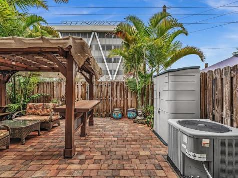 240 City View Drive Fort Lauderdale FL 33311