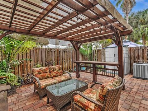 240 City View Drive Fort Lauderdale FL 33311